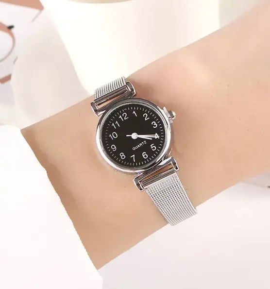 Elegant Design Ladies Watch